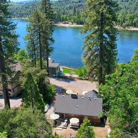 Lake View Cabin With Private Dock